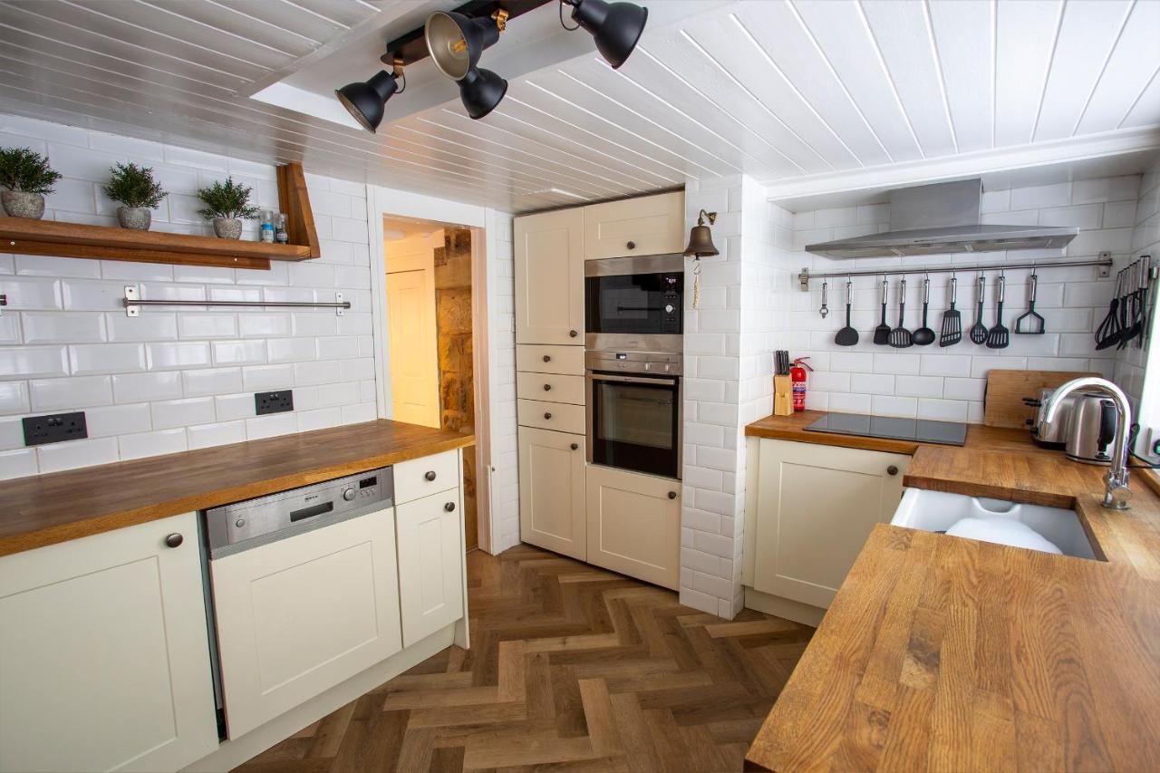 Whitby Boutique - Mast Cottage Eksteriør billede